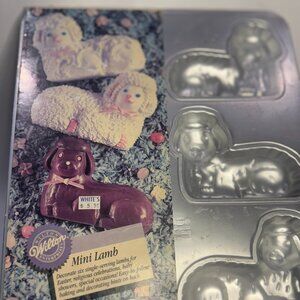 Wilton Mini Lamb Cake Pan Vintage Easter Baking Mold Stand-Up Lamb